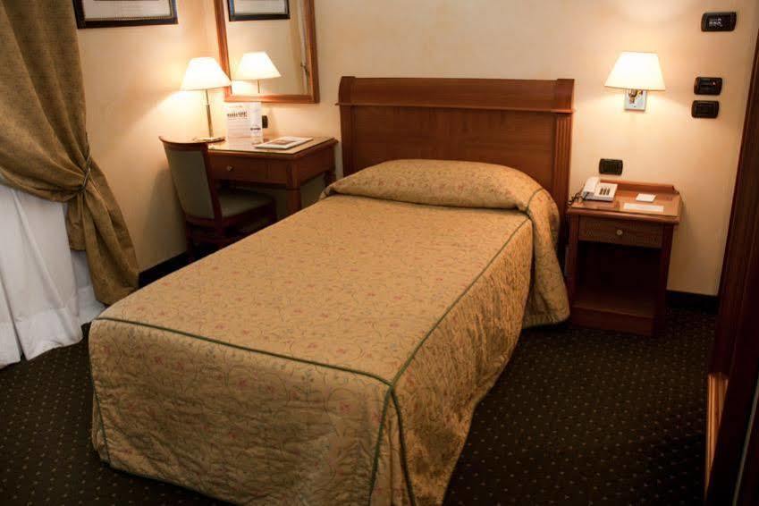 Hotel Touring Coccaglio Extérieur photo