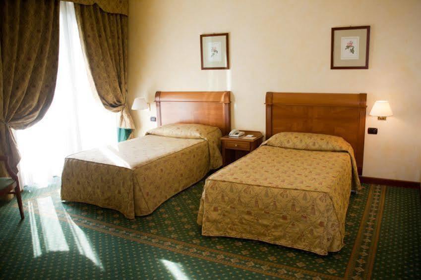 Hotel Touring Coccaglio Extérieur photo